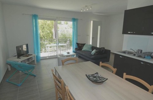 Saint-Paul-le-Jeune House | Maison de 2 chambres avec piscine partagee jardin amenage et wifi a Saint Paul le Jeune