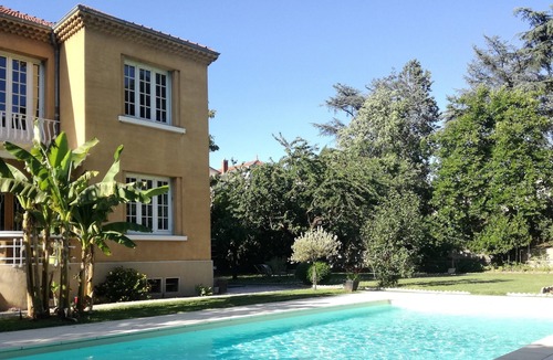 Bourg-les-Valence House | Maison de Caractère Grand Jardin Clos