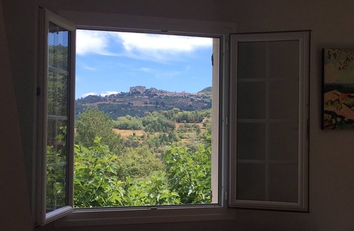 Apt Villa | Maison de la Colline – Hilltop Pool Retreat