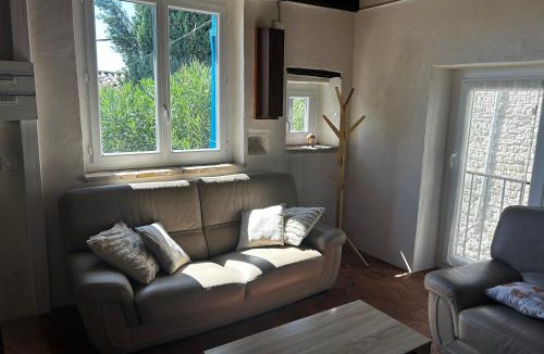 Issirac House | Maison de village atypique