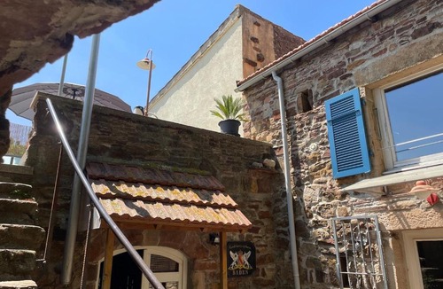 Le Bosc House | Maison de village