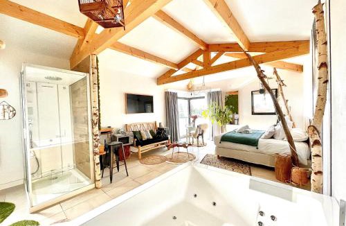 Coudoux House | Maison Florence Ivakno