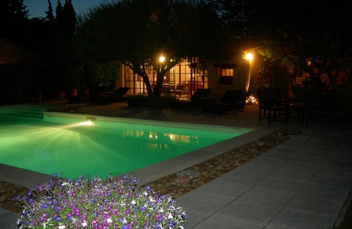 Jonquieres House | Maison Le Clos des Oliviers in the heart of Provence in Vaucluse for 4 people