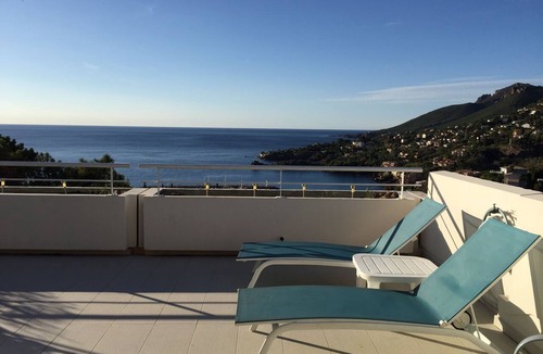 Theoule-sur-Mer Condo | Maisonette Near Thèoule-Sur-Mer With Lovely Sea Views