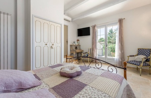 Orange Bed & Breakfast | "Marcel Pagnol" Room at La Bastide des Mereuilles with Private Terrace, Wi-Fi & AC