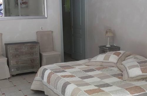Le Thor Bed & Breakfast | Mas des Cigognes