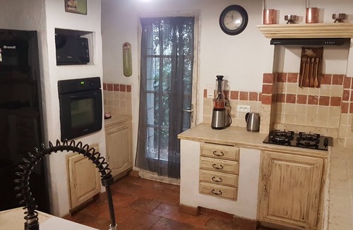 Eygalieres Other | Mas des Rabassos at the foot of the Alpilles nature park