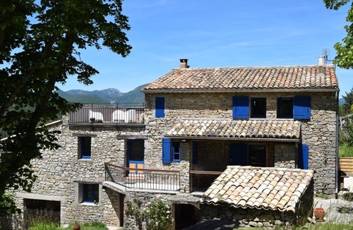 Chateauneuf-de-Bordette Villa | Mas en pleine Nature vue Montagnes Piscine & Jacuzzi