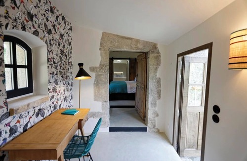 Lacoste House | Mas provençal with swimming pool and outbuilding in Lacoste 5 bedrooms - 5 bathrooms