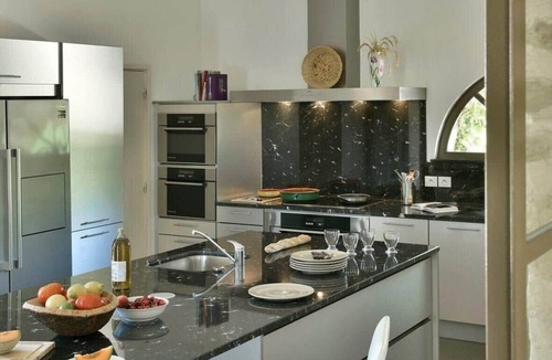 Maussane House | Mas Saint Jean on the Domaine de Malaga in Maussane-les-Alpilles