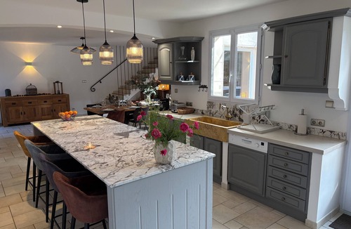 Eygalieres House | Mas with pool, Eygalières, all at walking distance
