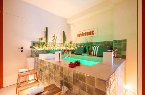 Vitrolles Apartment | minuit - Love Room avec jacuzzi privatif et hammam Marseille Aix