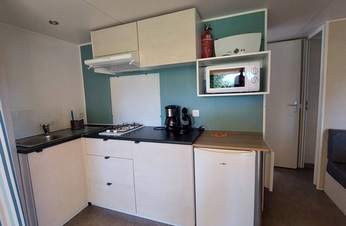 Saint-Laurent-en-Beaumont House | Mobile Home 'Cahita 1' with Mountain View, Wi-Fi, and Air Conditioning