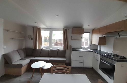Vias House | MOBIL HOME 6 PERSONS VILLAGE AIR CONDITIONING 4 * VIAS-PLAGE SEA 500 M