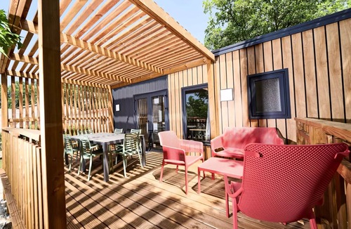 Malemort-du-Comtat House | Mobil-home PREMIUM - 33m² - 2 bedrooms + Air-conditioning (PMR accessible) 4 persons