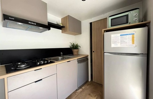Tulette House | Mobil-home Premium 29 m² 2 bedrooms semi-covered terrace + air conditioning + LV D 4 persons