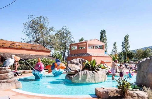 La Roquette-sur-Siagne House | Mobile Home | Comfort | 3 Bedrooms | 6 guests | Single Terrace | A/C | TV