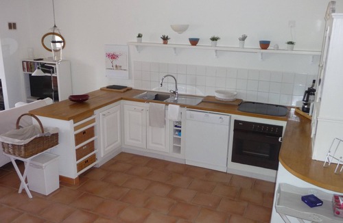 Sablet House | Modern, comfortable house located on the medieval city wall