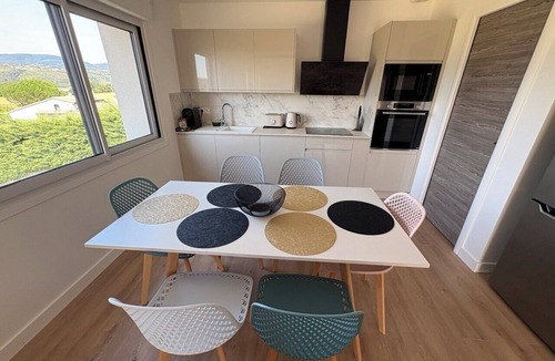 Saint-Clair-du-Rhone Apartment | Modern'Family NEUF Vue Pilat - Air conditioning & Parking