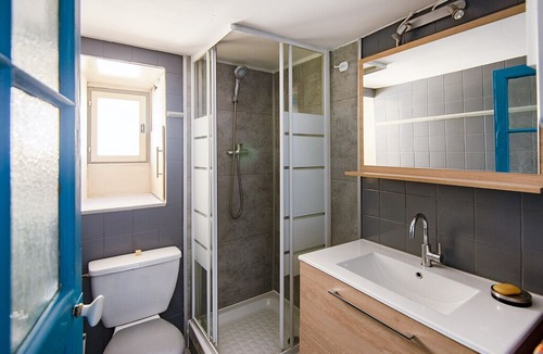 5th Arrondissement Apartment | Modern flat near Parc du 26ème Centenaire