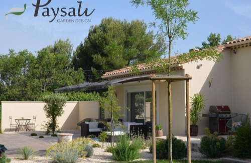 Malemort-du-Comtat House | Modern house in a quiet area near Mont Ventoux