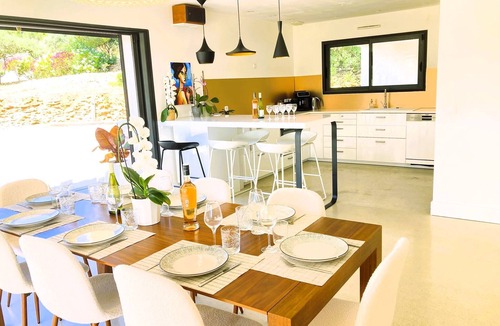 La Cadiere-d'Azur Villa | Modern single-storey villa (8p) with 20m heated pool