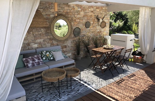 Ventabren Villa | Modern villa near Aix en Provence