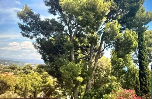 La Ciotat Villa | Modern villa with sea and hill views at the gateway to the Calanques