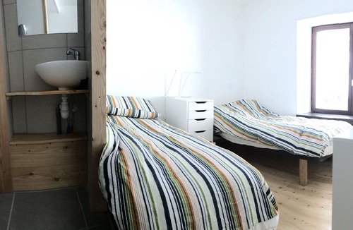 Vallouise Apartment | Montbrison Appartment with 3 bedrooms and balcony in the center of Vallouise