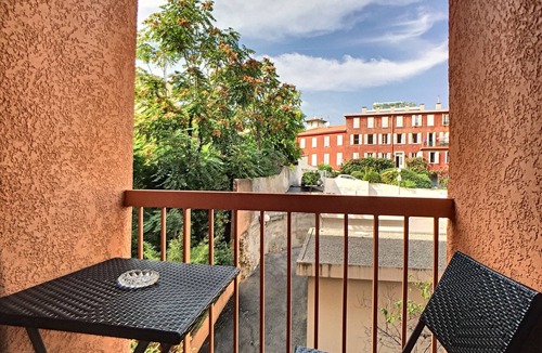 Les Baumettes Apartment | N&J - CARDELINE TERRASSE - Very close sea
