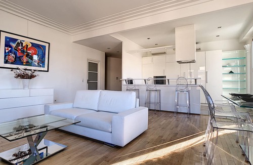 Les Baumettes Apartment | N&J - LES AIGLES - Very close sea - Top floor