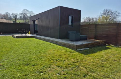 Saint-Michel-de-Chavaignes House | NATIBOXflo