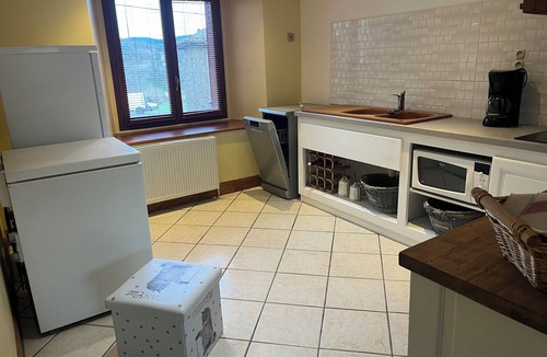 Tours-sur-Meymont House | Nature and serenity gîte sleeps 9