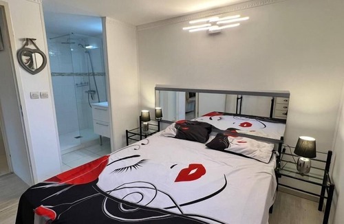Naturist Village Villa | Naturist village - La Palmeraie garden/Villa 12 and its spa