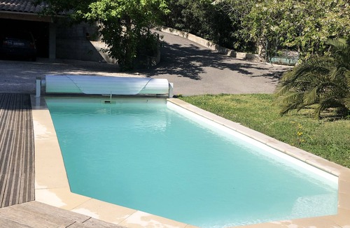 Rognac Villa | Near Aix and Marseille: Quiet 5-bedroom villa with pool, jacuzzi and billiard table