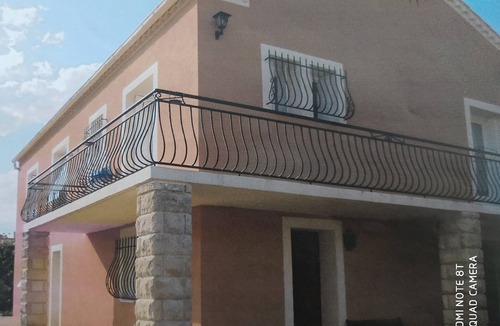 Saint-Ambroix Villa | Near Ardèche for six people, 300 meters from village center.