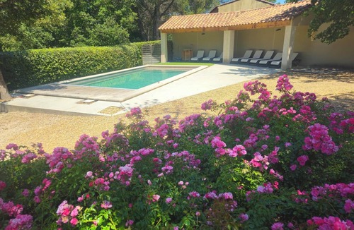 Faucon House | New villa with a private pool and spa in the hills above Faucon