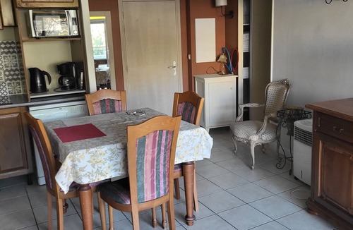 Saint-Laurent-du-Var Apartment | NICE ANTIBES SAINT LT CANNES RIVIERA BEACH POOL TENNIS SOLARIUM PARKING CAMERAS