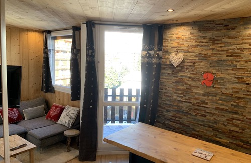 Venosc Apartment | Nice apt on high floor with lift for 6 people