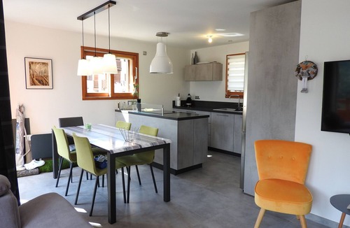 Saint-Chaffrey Ski Chalet | Nice chalet for 8 persons to 1.5 km from ski slopes