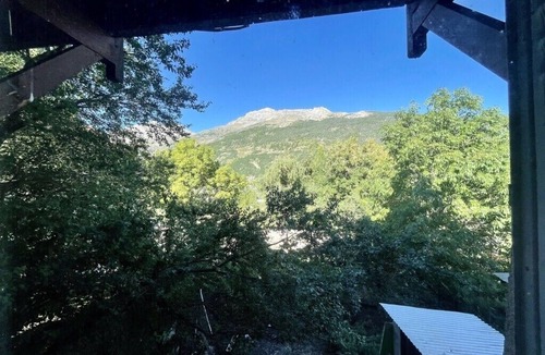La Salle-les-Alpes Apartment | Nice Chalet With View On The Mountain