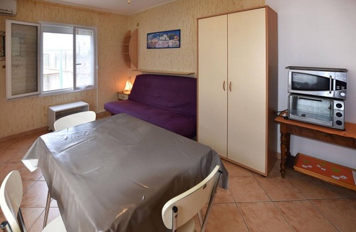 Caromb House | Nice home in Caromb with private swimming pool, can be inside or outside