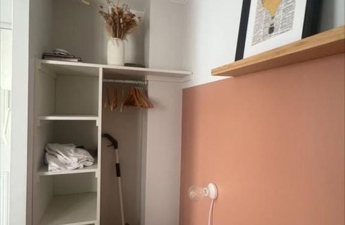 Clermont Ferrand City Centre Apartment | Nice studio overlooking the Notre Dame Cathedral
