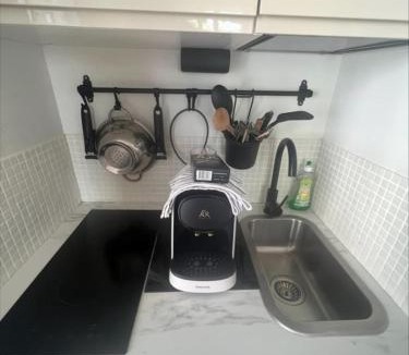 Clermont Ferrand City Centre Apartment | Nice studio overlooking the Notre Dame Cathedral