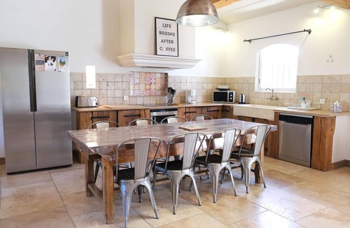 Aureille House | nice villa with heated swimming pool, in the center of the village of aureille, 8 persons, near baux de provence, in the alpilles