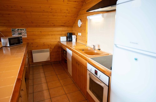 Oz-en-Oisans House | Oz/Alpe d'Huez 150m slopes, up to 18pers, Jacuzzi, en-suite bedrooms