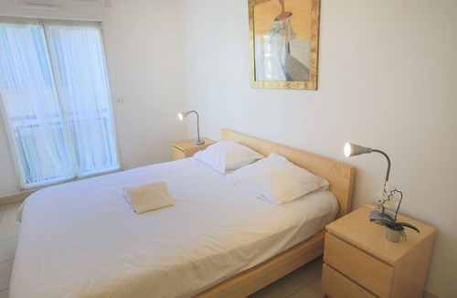 Jean-Medecin Apartment | PALAIS LIBERTE II AP2040 by RIVIERA HOLIDAY HOMES