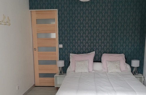 Roquefort-la-Bedoule Bed & Breakfast | Parental suite of 17m2 + south terrace