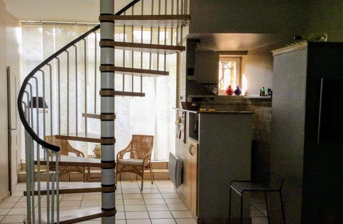 Maubec House | Part of Résidence Lou Boulidou, former vineyard, now unique vacation rentals.