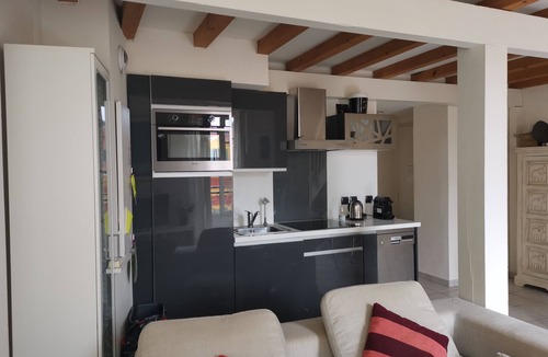 Jean-Medecin Apartment | Pedestrian area, large studio mezzanine, 50m to the sea